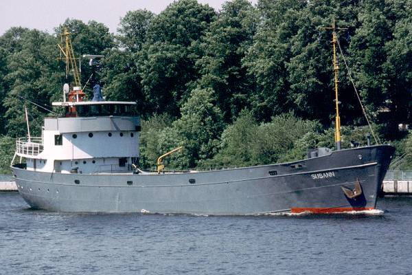 Photograph of the vessel  Susann pictured passing through Rendsburg on 7th June 1997