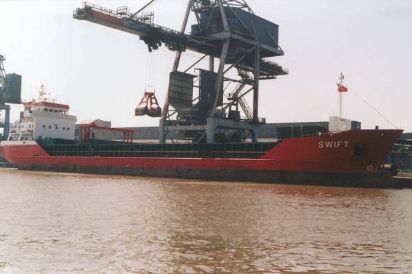 Photograph of the vessel  Swift pictured in Immingham on 18th June 2000