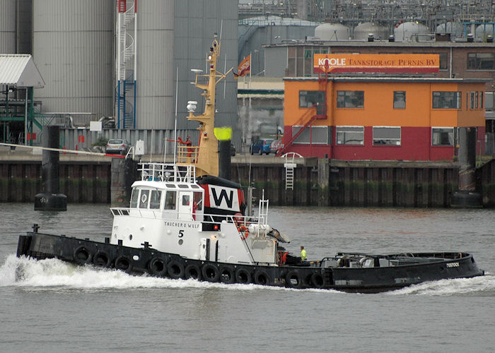 Photograph of the vessel  Taucher O. Wulf 5 pictured passing Vlaardingen on 21st June 2010