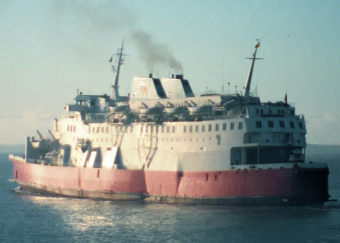  Viking Valiant pictured departing Portsmouth Harbour on 7th February 1988