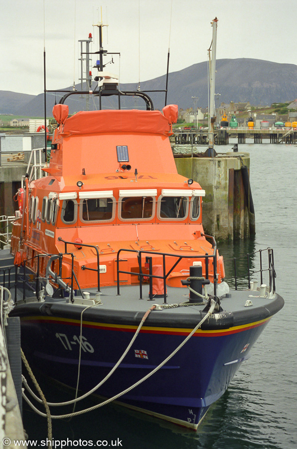 Violet Dorothy and Kathleen pictured at Stromness on 9th May 2003