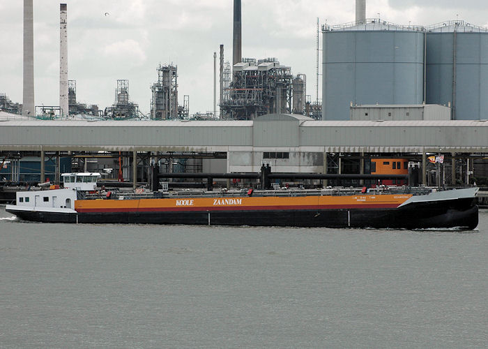 Photograph of the vessel  Volharding 7 pictured passing Vlaardingen on 19th June 2010