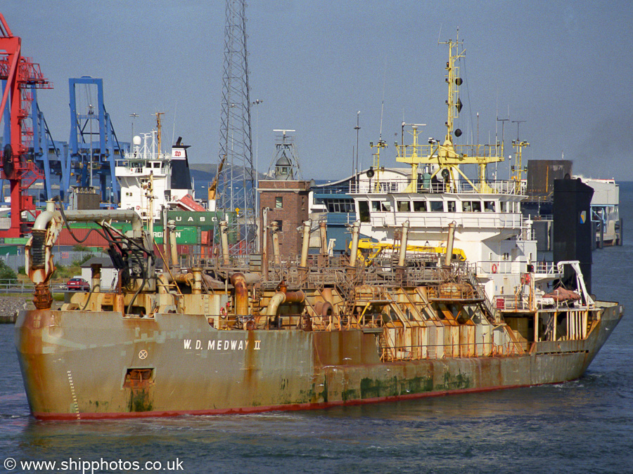 Photograph of the vessel  W.D. Medway II pictured at Dublin on 15th August 2002