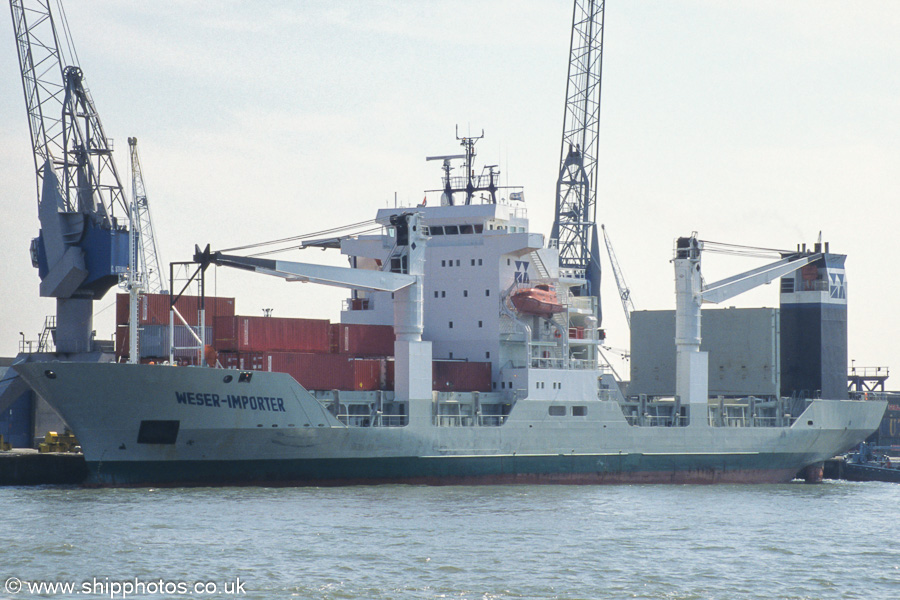  Weser-Importer pictured in Rotterdam on 17th June 2002