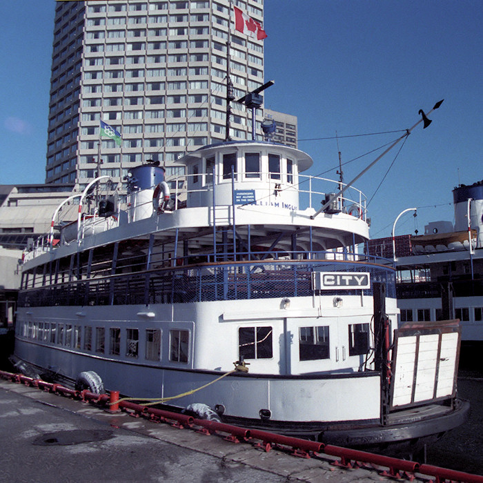 Photograph of the vessel  William Inglis pictured at Toronto on 13th November 1988