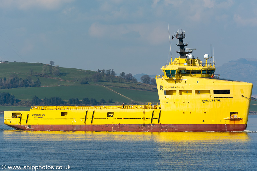 Photograph of the vessel  World Pearl pictured approaching Greenock under tow on 26th March 2022