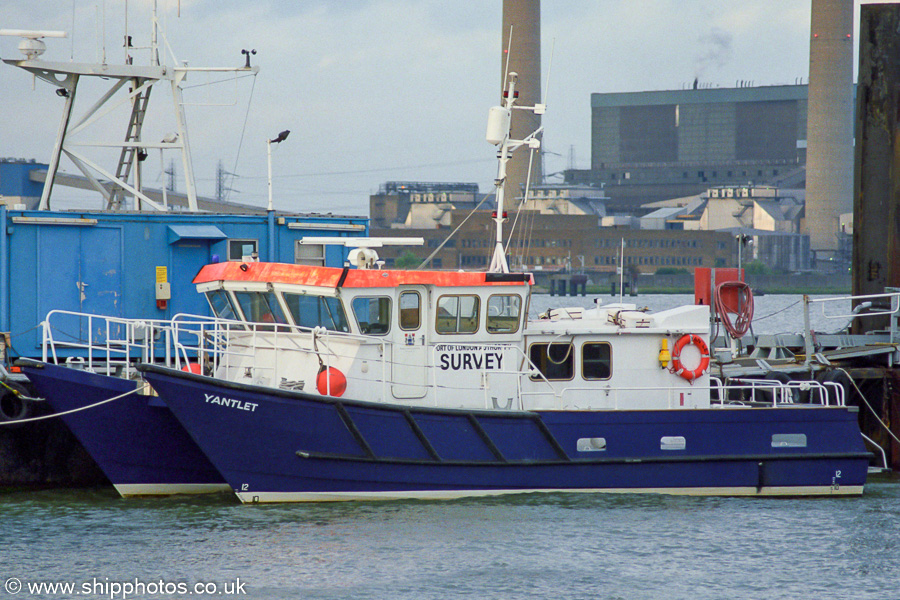 Photograph of the vessel rv Yantlet pictured at Gravesend on 30th August 2002