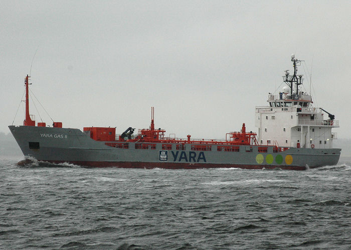  Yara Gas II pictured on the River Thames on 17th May 2008
