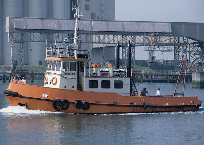 Photograph of the vessel  Zeearend pictured in Beneluxhaven, Europoort on 27th September 1992